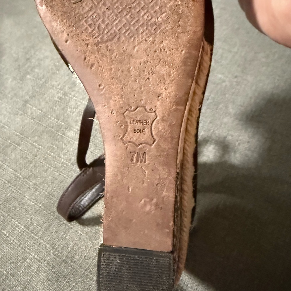 Tory Burch Malaga Snakeskin Wedges Size 7 M Ankle Strap - Picture 6 of 7